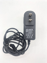 Load image into Gallery viewer, Microblade Pen for eyebrow tattoo, lip tattoo, eye liner. Wireless, rechargeable, 3 gear Microblade Pen
